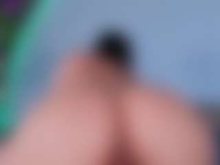 ReinaChloe's Live Sex Cam Show