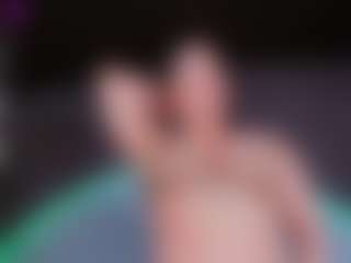 ReinaChloe's Live Sex Cam Show