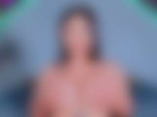 ReinaChloe's Live Sex Cam Show