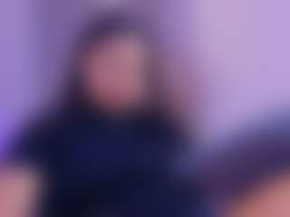 Live cam show with GysellHanson - Plug on Hubzter Live