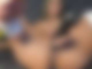 YayaHilton's Live Sex Cam Show