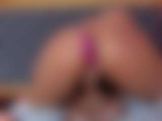 YayaHilton's Live Sex Cam Show