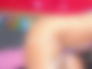 YayaHilton's Live Sex Cam Show