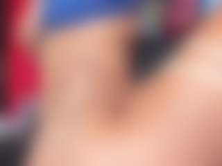 YayaHilton's Live Sex Cam Show