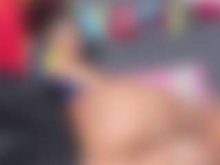 YayaHilton's Live Sex Cam Show