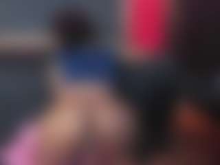 YayaHilton's Live Sex Cam Show