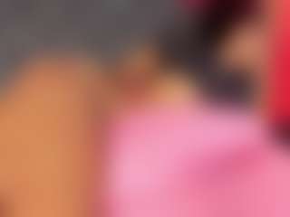YayaHilton's Live Sex Cam Show