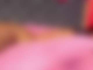 YayaHilton's Live Sex Cam Show