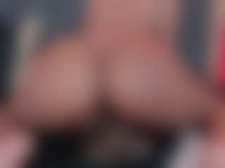 Live cam show with YayaHilton - Striptease on Strip Flash - Live Sex Shows