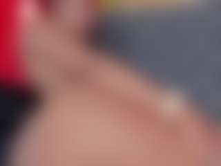 Live cam show with YayaHilton - Domination on Mixed Magazine Live