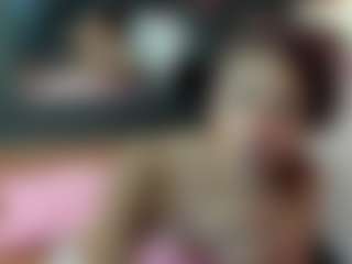 YayaHilton's Live Sex Cam Show