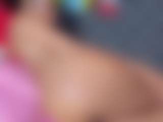 YayaHilton's Live Sex Cam Show