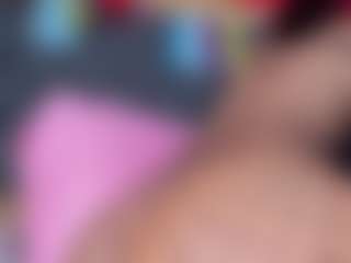 YayaHilton's Live Sex Cam Show