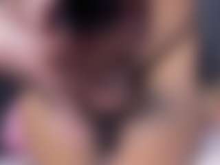 YayaHilton's Live Sex Cam Show