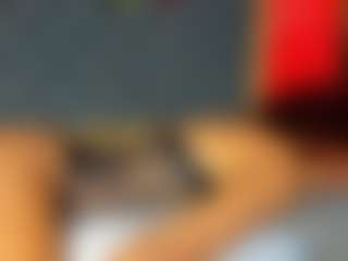 YayaHilton's Live Sex Cam Show