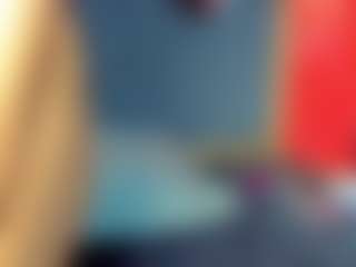 YayaHilton's Live Sex Cam Show