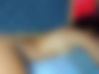 YayaHilton's Live Sex Cam Show