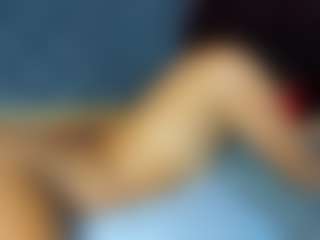 YayaHilton's Live Sex Cam Show