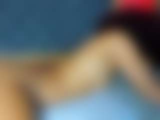 YayaHilton's Live Sex Cam Show