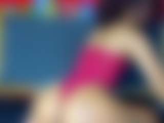 YayaHilton's Live Sex Cam Show
