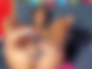 YayaHilton's Live Sex Cam Show