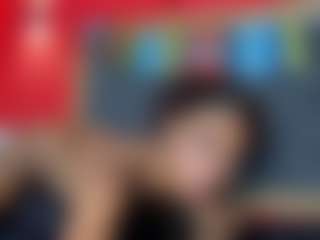 YayaHilton's Live Sex Cam Show