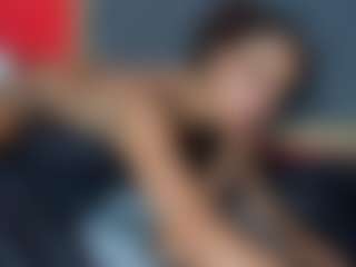 YayaHilton's Live Sex Cam Show