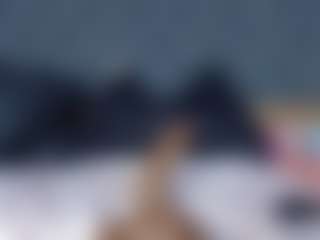 YayaHilton's Live Sex Cam Show