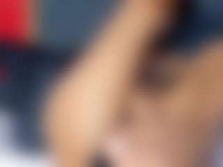 YayaHilton's Live Sex Cam Show