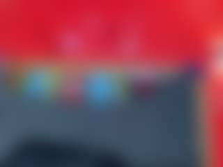 Live cam show with YayaHilton - Small Tits on CamClone