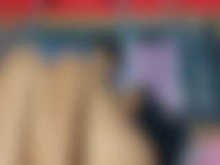 YayaHilton's Live Sex Cam Show