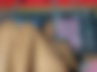 YayaHilton's Live Sex Cam Show