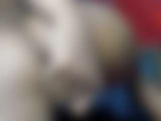 YayaHilton's Live Sex Cam Show