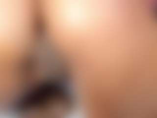 YayaHilton's Live Sex Cam Show