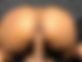 YayaHilton's Live Sex Cam Show
