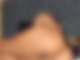 YayaHilton's Live Sex Cam Show