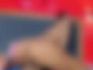 YayaHilton's Live Sex Cam Show