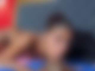 YayaHilton's Live Sex Cam Show