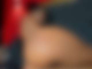 YayaHilton's Live Sex Cam Show