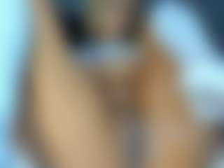YayaHilton's Live Sex Cam Show