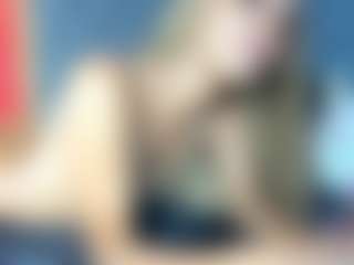 Live cam show with YayaHilton - Dirty on fapnchat