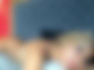 YayaHilton's Live Sex Cam Show