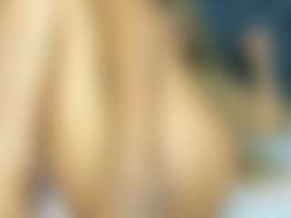 YayaHilton's Live Sex Cam Show
