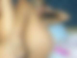 YayaHilton's Live Sex Cam Show