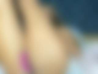 YayaHilton's Live Sex Cam Show