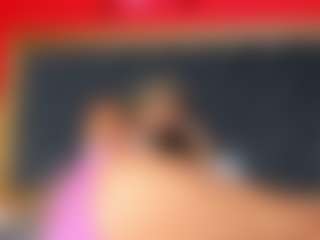Live cam show with YayaHilton - Anal on Big Tits