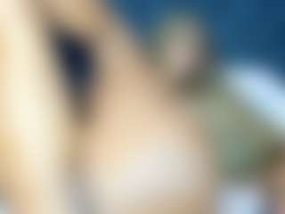 YayaHilton's Live Sex Cam Show