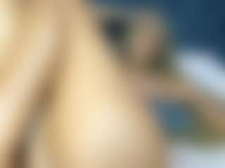 YayaHilton's Live Sex Cam Show