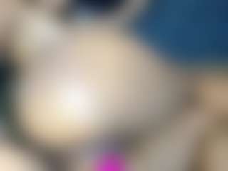 YayaHilton's Live Sex Cam Show