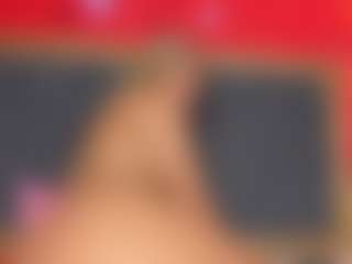 YayaHilton's Live Sex Cam Show